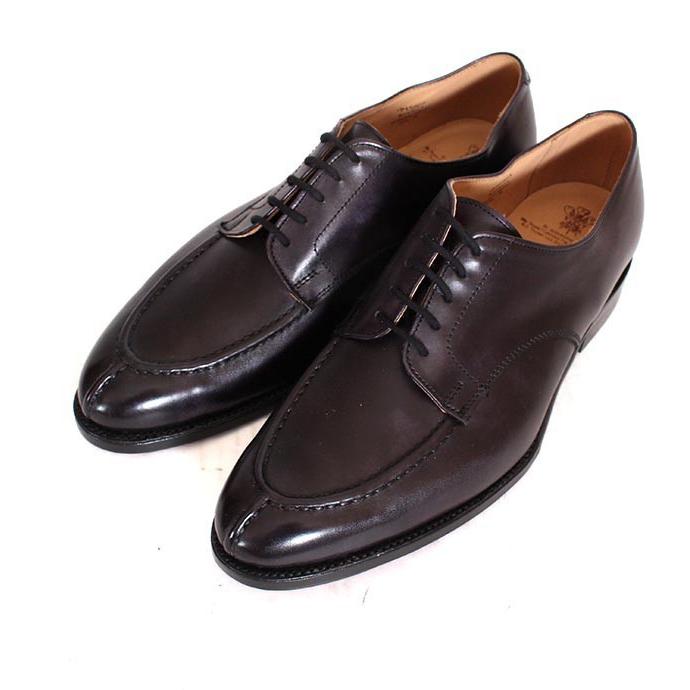 Tricker's トリッカーズ 8126 Uチップ 外羽根仕様 ブラック ミュージアムカーフの画像