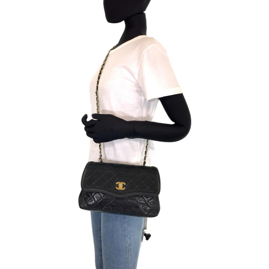 CHANEL シャネル マトラッセ チェーンバッグ ビンテージ ラムスキン CHANEL（シャネル） ヴィンテージ マトラッセ ココマーク ターンロック