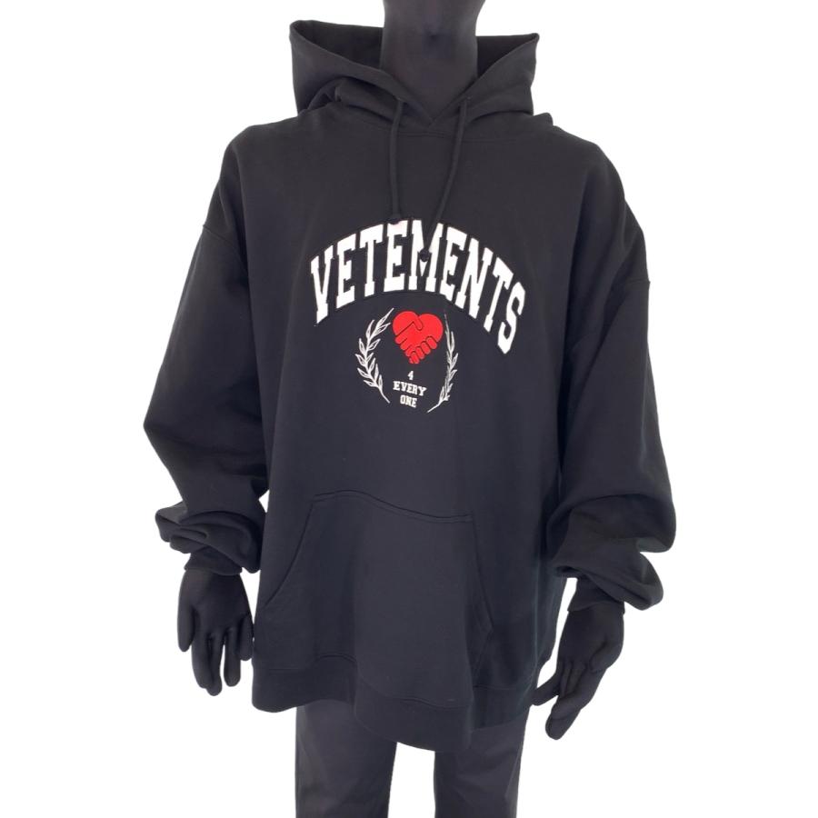 美品 VETEMENTS ヴェトモン 22AW SOLIDARITY EMBROIDERRED 美品 VETEMENTS ヴェトモン 22AW SOLIDARITY EMBROIDERRED