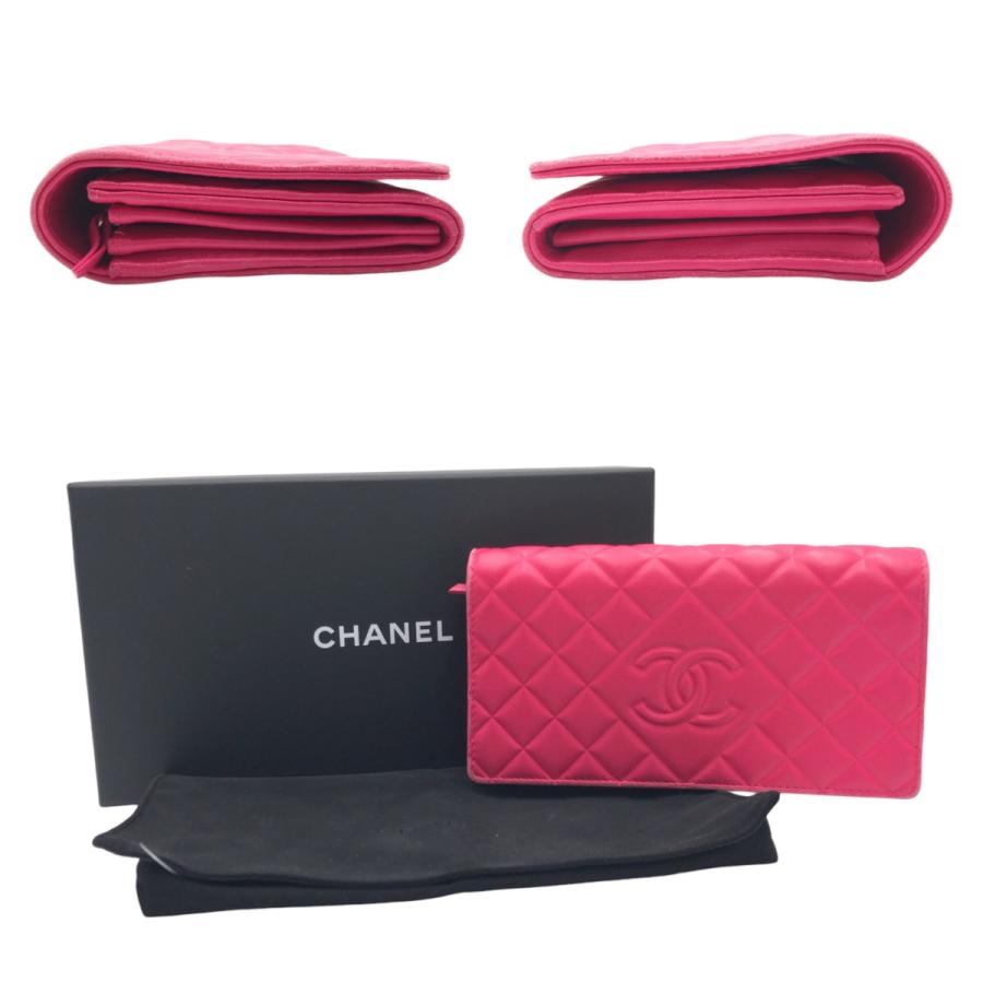 CHANEL（シャネル） 美品 マトラッセ ココマーク ピンク シルバー金具