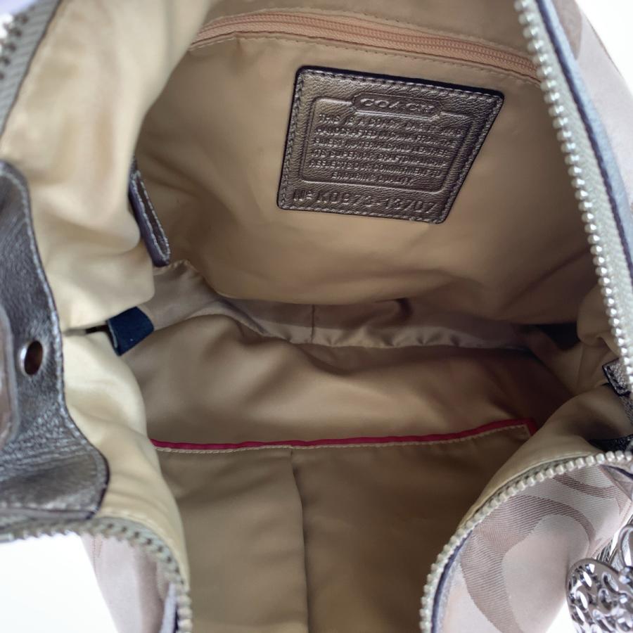 COACH（コーチ） 美品 シグネチャー コンバーチブルホーボー ベージュ