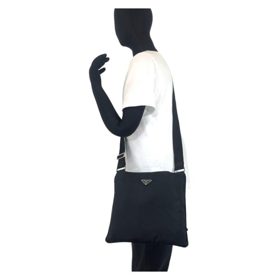 PRADA プラダ　テスート　ショルダーバッグ　メッセンジャーバッグ　三角ロゴ PRADA（プラダ） テスート 三角ロゴプレート ブラック ナイロン 斜め
