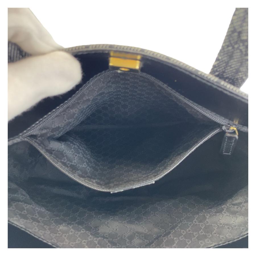 GUCCI（グッチ） GG柄 ブラック 黒 ゴールド金具 GGキャンバス 105650