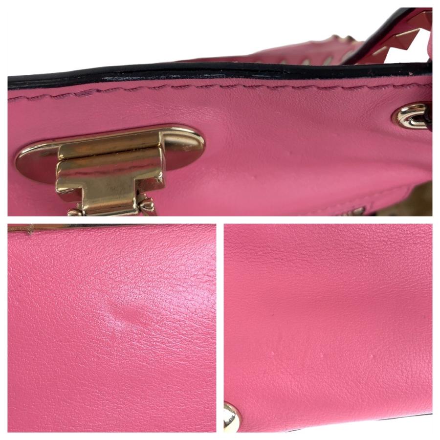 VALENTINO（ヴァレンティノ） ロックスタッズ ピンク ゴールド金具