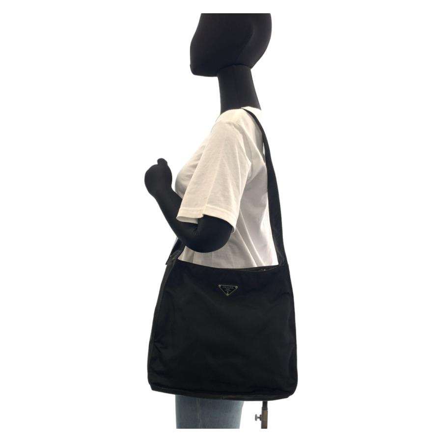 美品 PRADA プラダ テスート 三角ロゴプレート ブラック 黒 シルバー金具 ナイロン ショルダーバッグ ポシェット レディース 505708 【中古】 PRADA（プラダ） 美品 テスート 三角ロゴプレート ブラック 黒