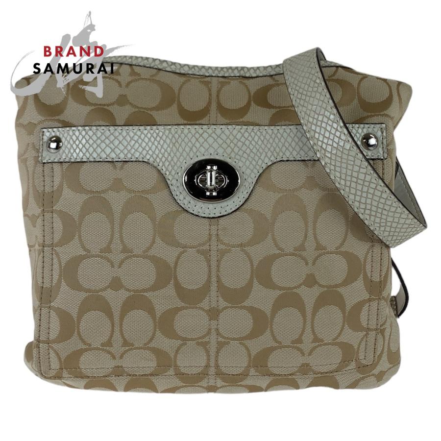 COACH（コーチ） 美品 シグネチャー 型押し ベージュ シルバー金具 