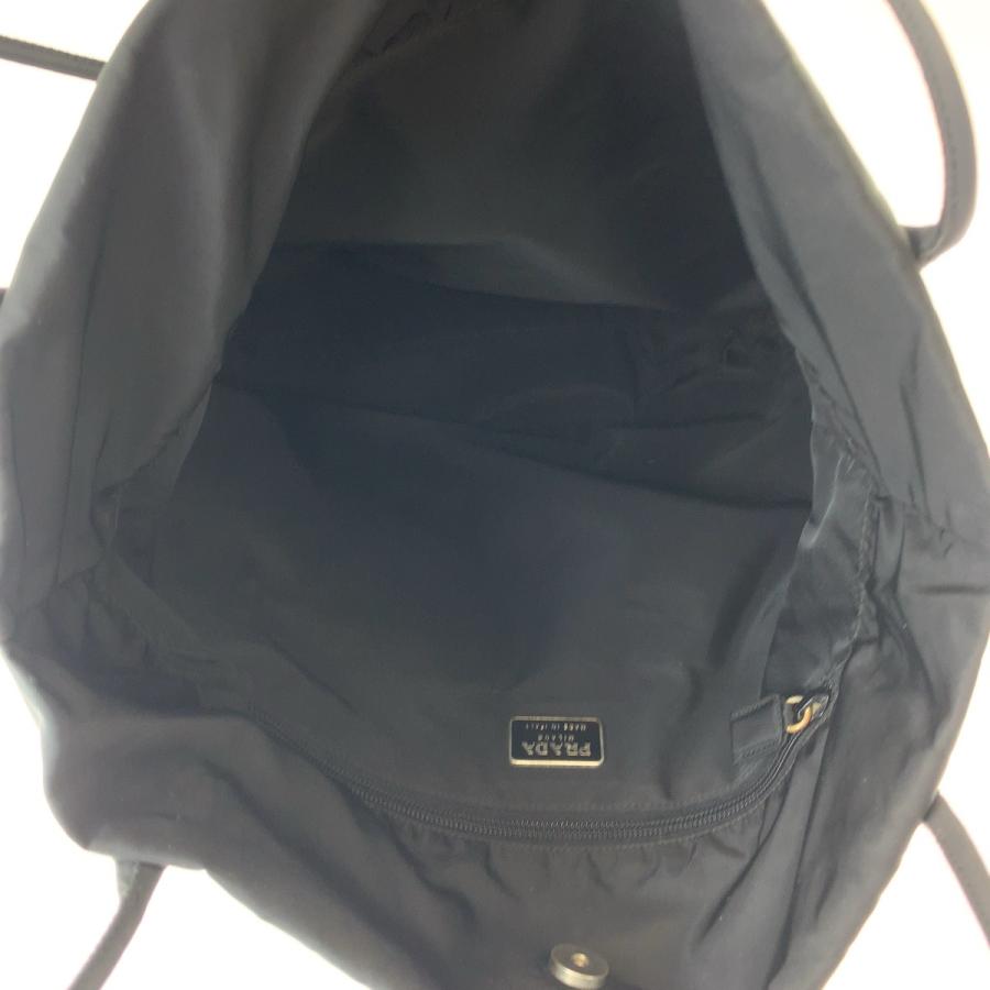 PRADA（プラダ） テスート 三角ロゴプレート ブラック 黒 シルバー金具