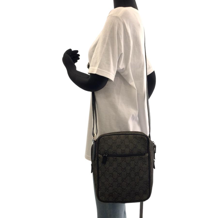 グッチ GG柄 ショルダーバッグ キャンバス シルバー金具 ブラック GUCCI グッチ GG柄 ブラック 黒 シルバー金具 GGキャンバス