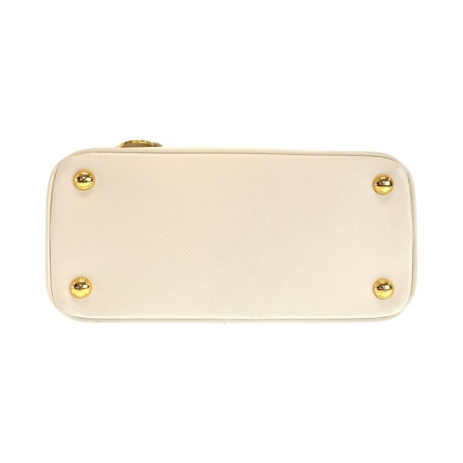 PRADA（プラダ） サフィアーノ ガレリア 三角ロゴプレート ホワイト