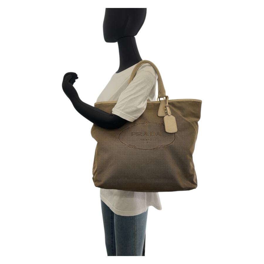 PRADA（プラダ） ロゴジャガード ベージュ ゴールド金具 キャンバス 