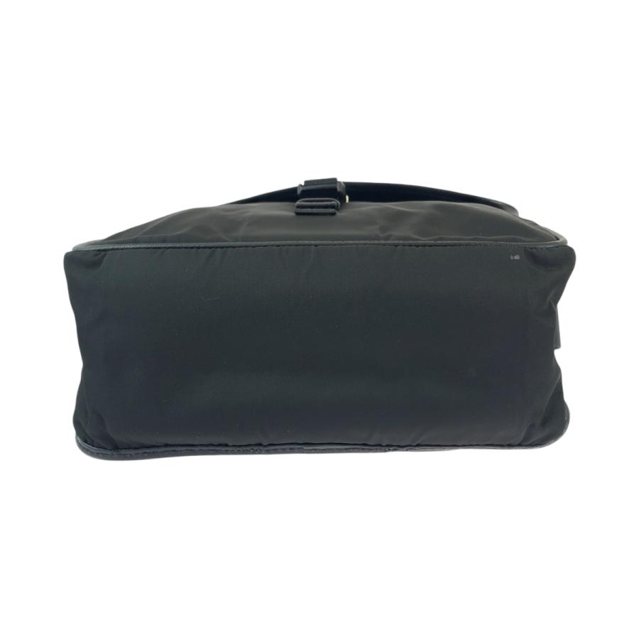 PRADA 美品 プラダ テスート 三角ロゴプレート ブラック 黒 シルバー  