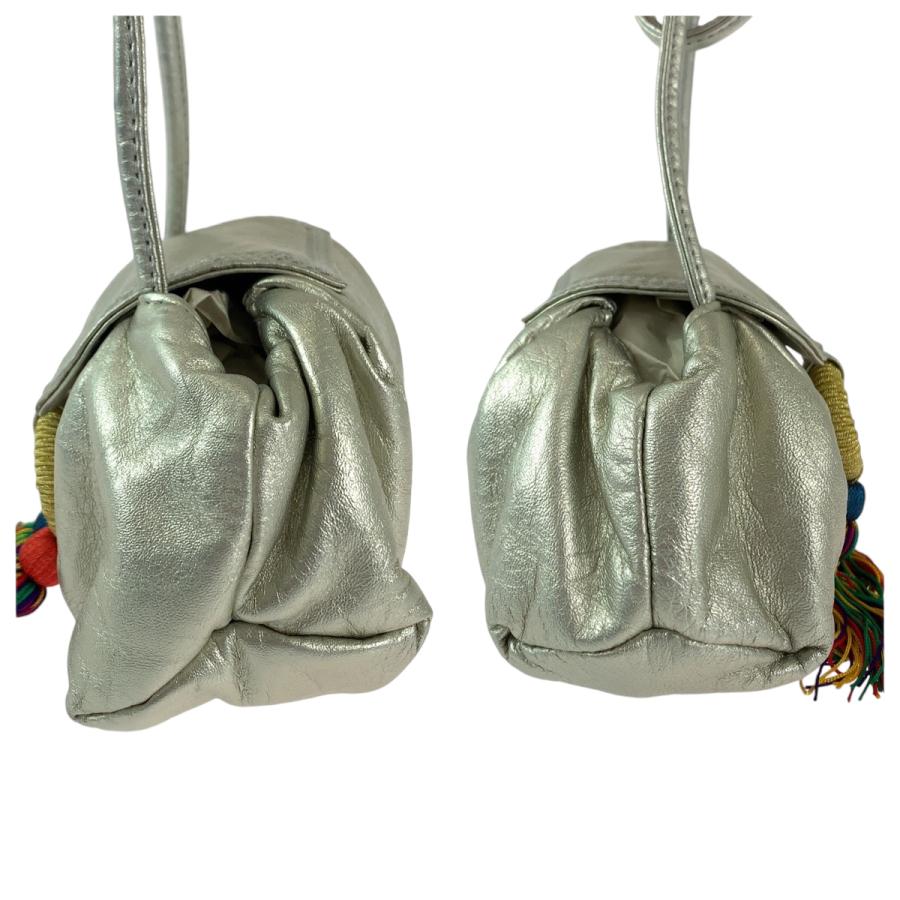 LOEWE 美品 ロエベ ヴィンテージ フリンジ シルバー マルチ LOEWE 美品 ロエベ ヴィンテージ フリンジ シルバー マルチ
