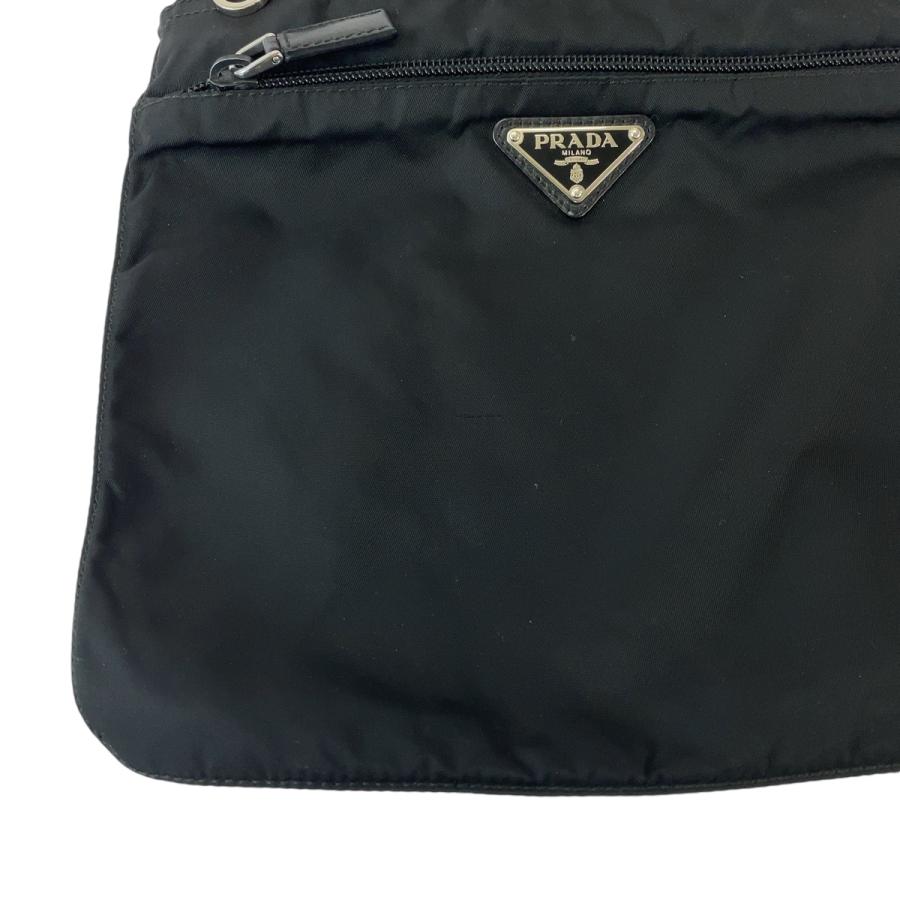 PRADA（プラダ） 美品 テスート 三角ロゴプレート ブラック 黒
