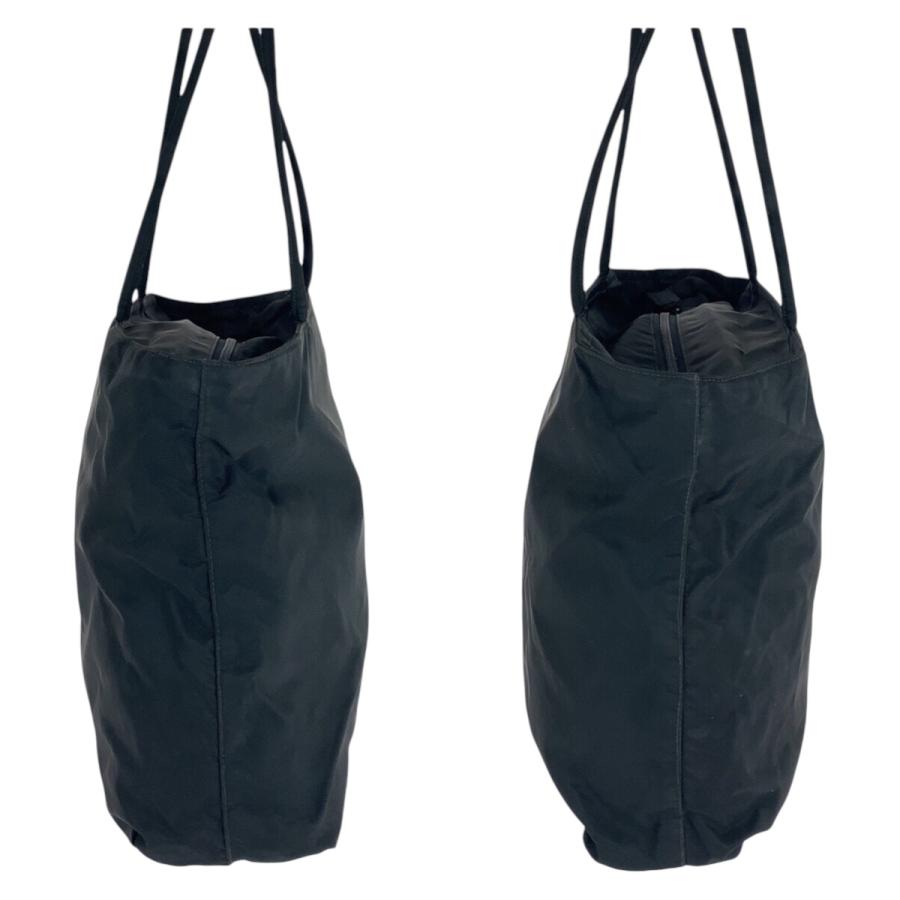 PRADA（プラダ） 美品 テスート 三角ロゴプレート ブラック 黒