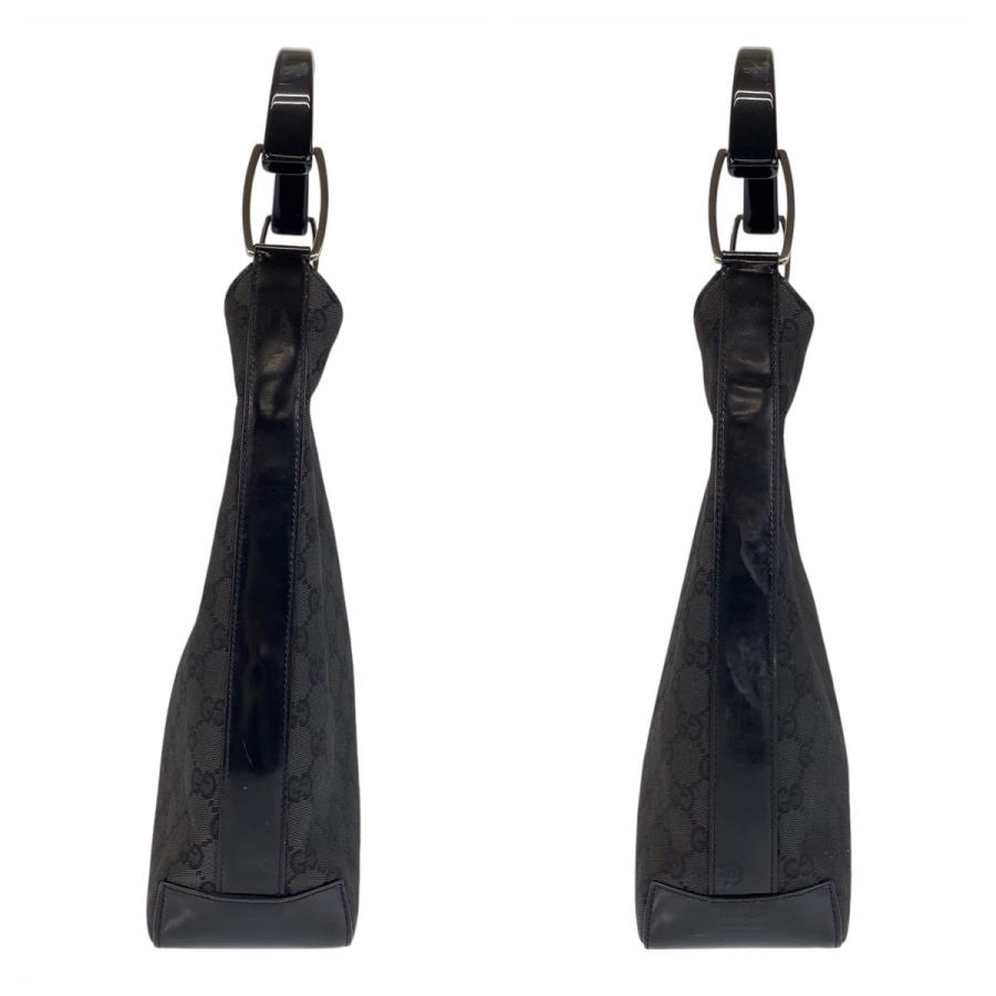 GUCCI（グッチ） 美品 ブラック 黒 シルバー金具 GGキャンバス