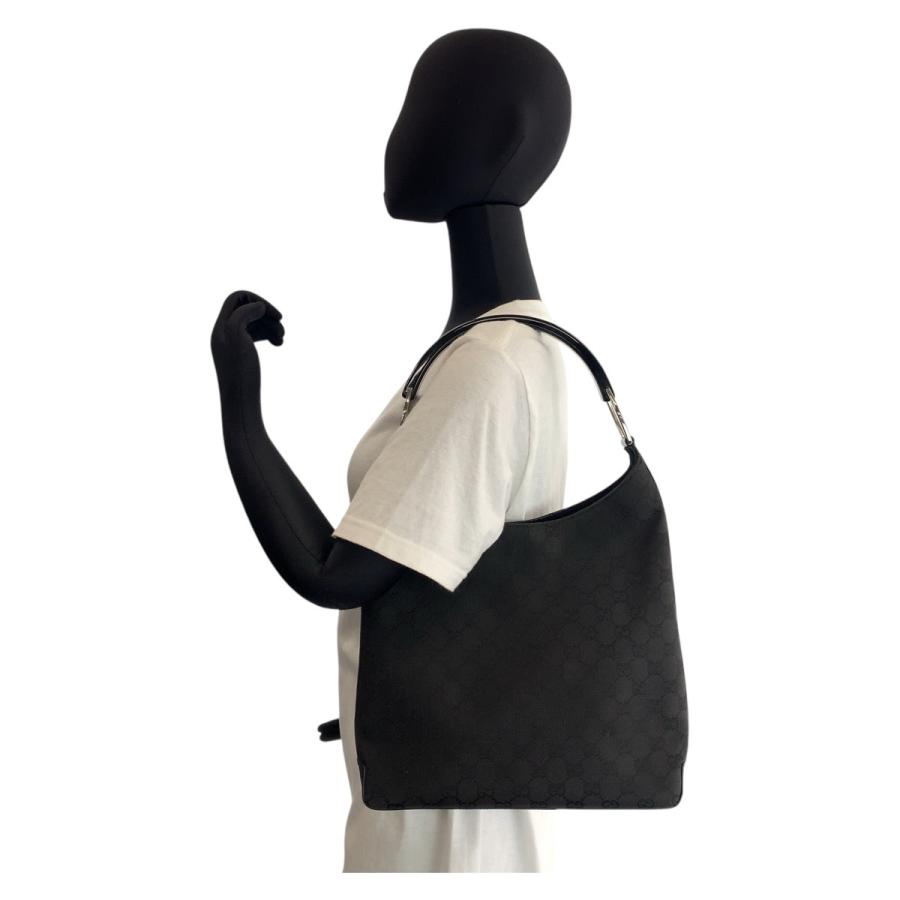 GUCCI（グッチ） 美品 ブラック 黒 シルバー金具 GGキャンバス