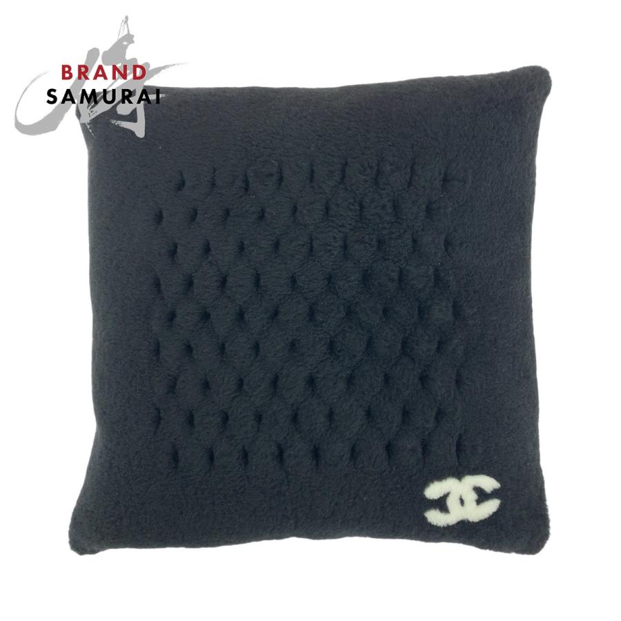 美品 CHANEL シャネル ココマーク ブラック 黒 ムートン/カシミヤ インテリア クッション 男女兼用 レディース 500137 | CHANEL