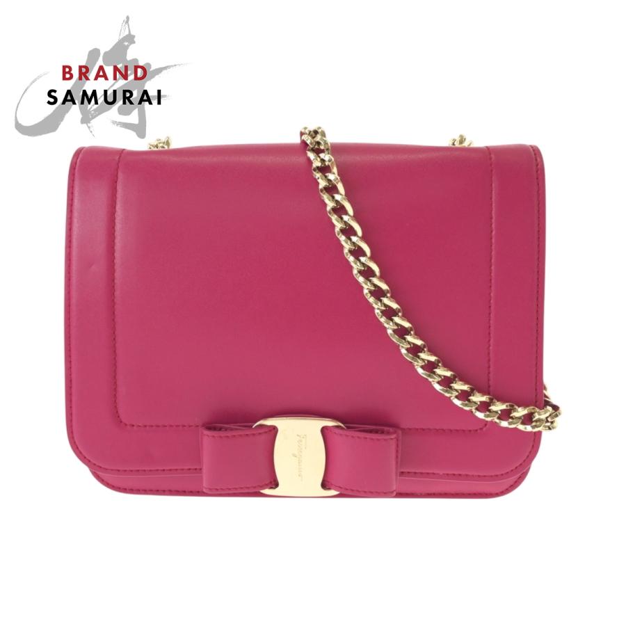 美品 Salvatore Ferragamo サルヴァトーレフェラガモ ヴァラ