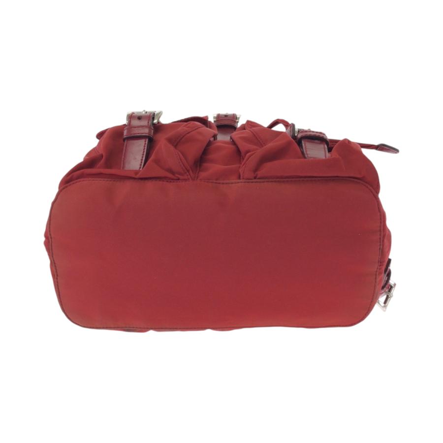 PRADA（プラダ） テスート 三角ロゴプレート レッド シルバー金具