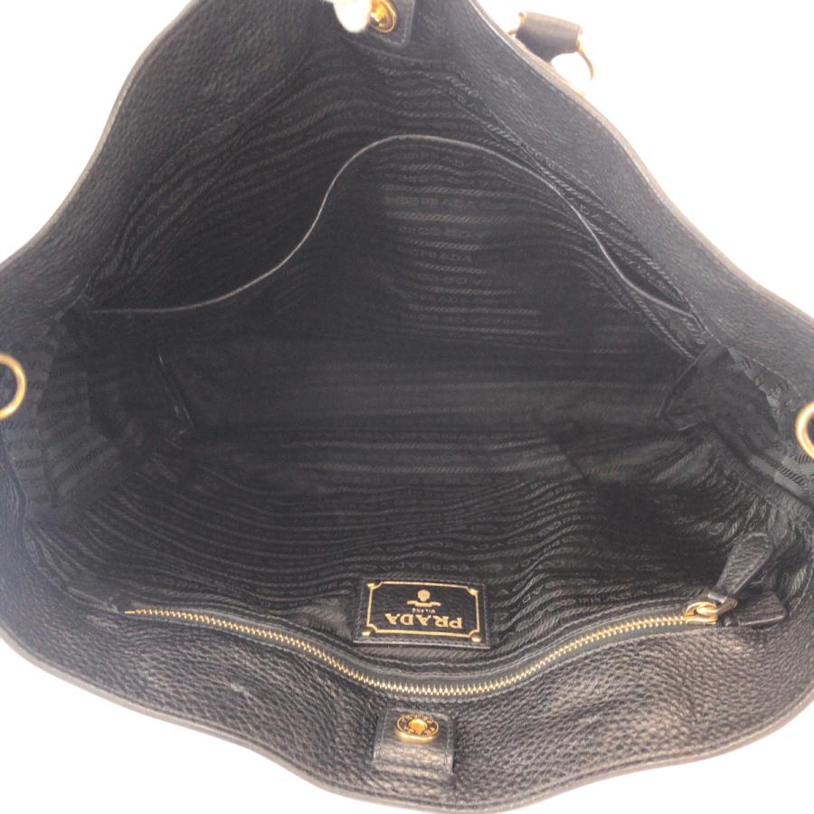 美品 PRADA プラダ ヴィッテロダイノ ロゴ ブラック ゴールド金具