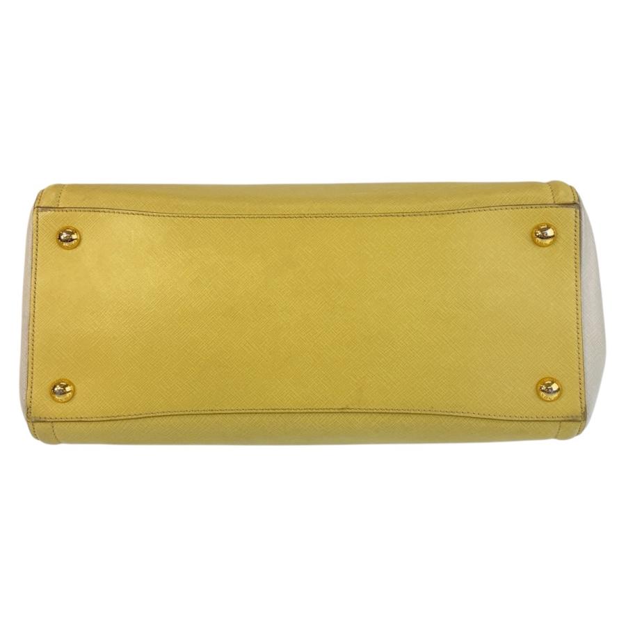 PRADA（プラダ） サフィアーノ イエロー ゴールド金具 レザー 