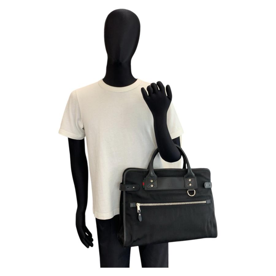 GUCCI 美品 グッチ シェリーライン ブラック 黒 シルバー金具 ナイロン