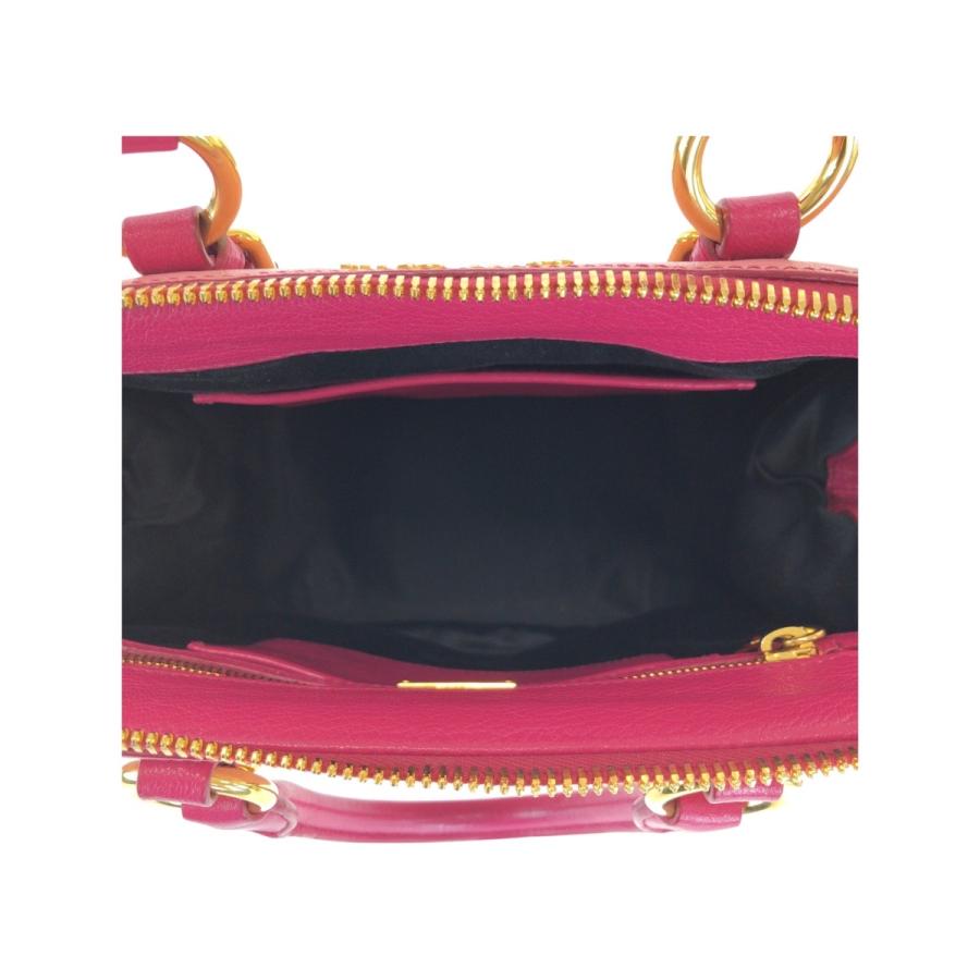 miu miu（ミュウミュウ） 美品 マドラス ピンク ゴールド金具 レザー