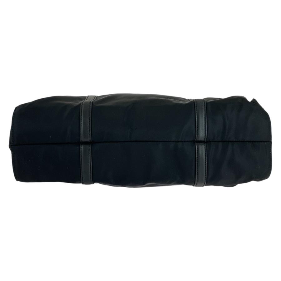 PRADA（プラダ） テスート 三角ロゴプレート ブラック 黒 シルバー金具