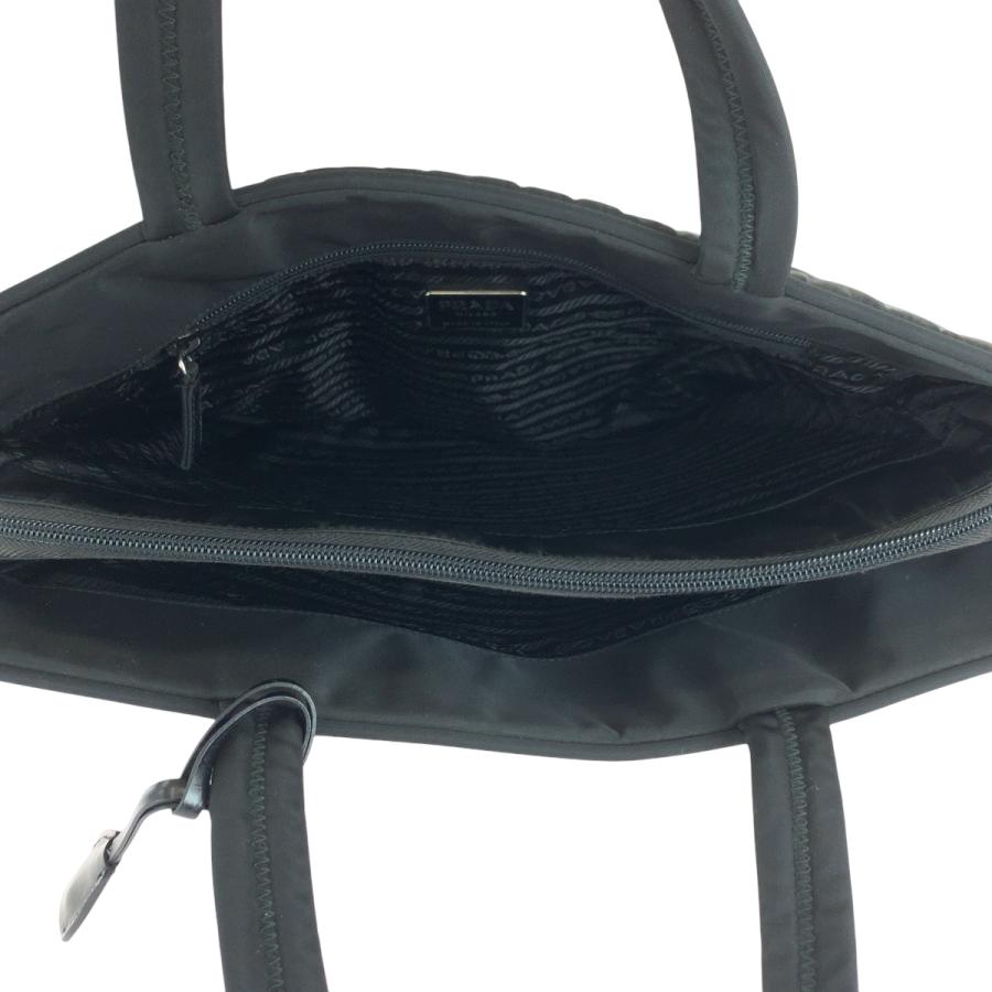 PRADA（プラダ） テスート 三角ロゴプレート ブラック 黒 シルバー金具