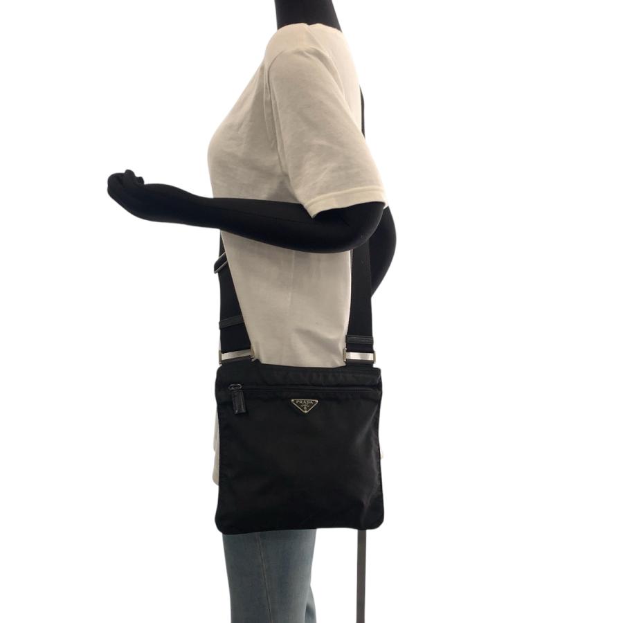 PRADA 美品 プラダ テスート 三角ロゴプレート ブラック 黒 シルバー  