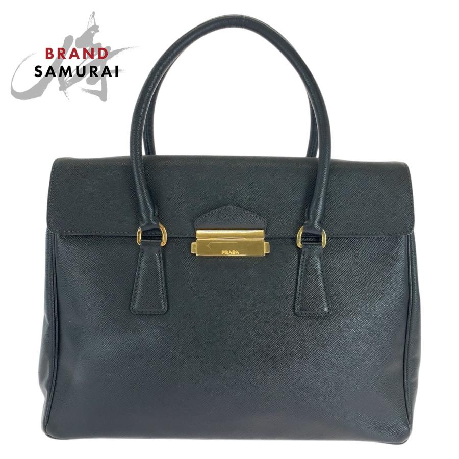 PRADA（プラダ） 美品 サフィアーノ ブラック 黒 ゴールド金具 レザー 