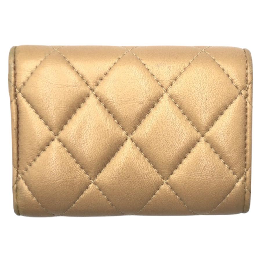 CHANEL シャネル マトラッセ 三つ折りミニ財布 ゴールド金具 CHANEL（シャネル） マトラッセ ココマーク ゴールド レザー 三つ折り