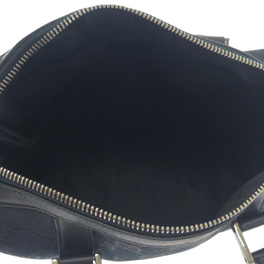 GUCCI（グッチ） 美品 ブラック 黒 シルバー金具 GGキャンバス 000