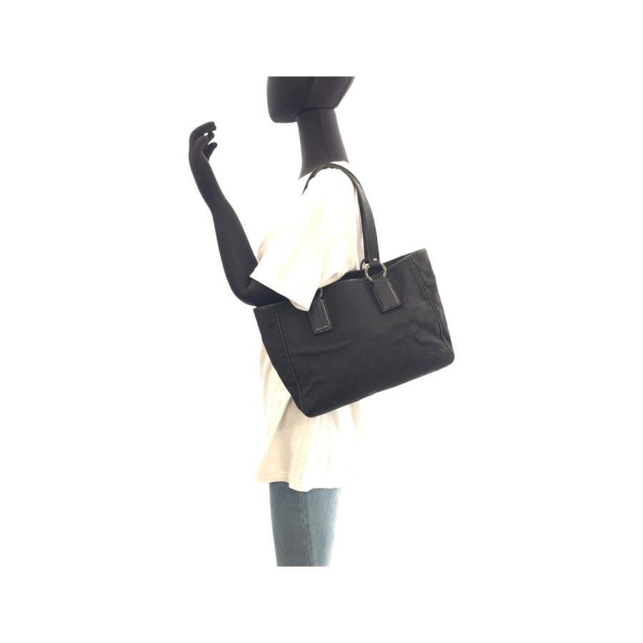 美品 GUCCI グッチ ブラック 黒 シルバー金具 GGキャンバス