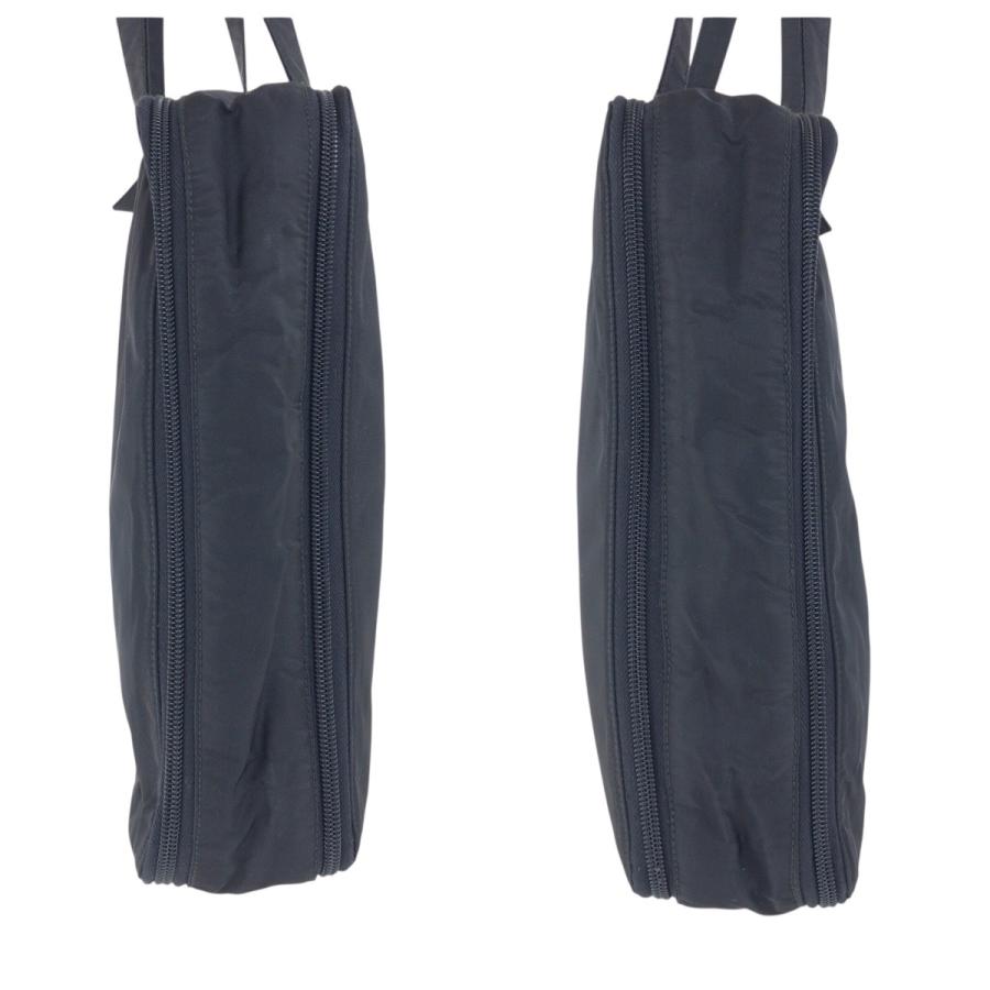 PRADA（プラダ） 美品 テスート 三角ロゴプレート ブラック 黒