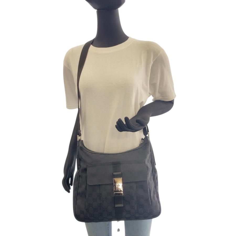 グッチ GG柄 ショルダーバッグ キャンバス シルバー金具 ブラック GUCCI 美品 グッチ ブラック 黒 シルバー金具 GGキャンバス