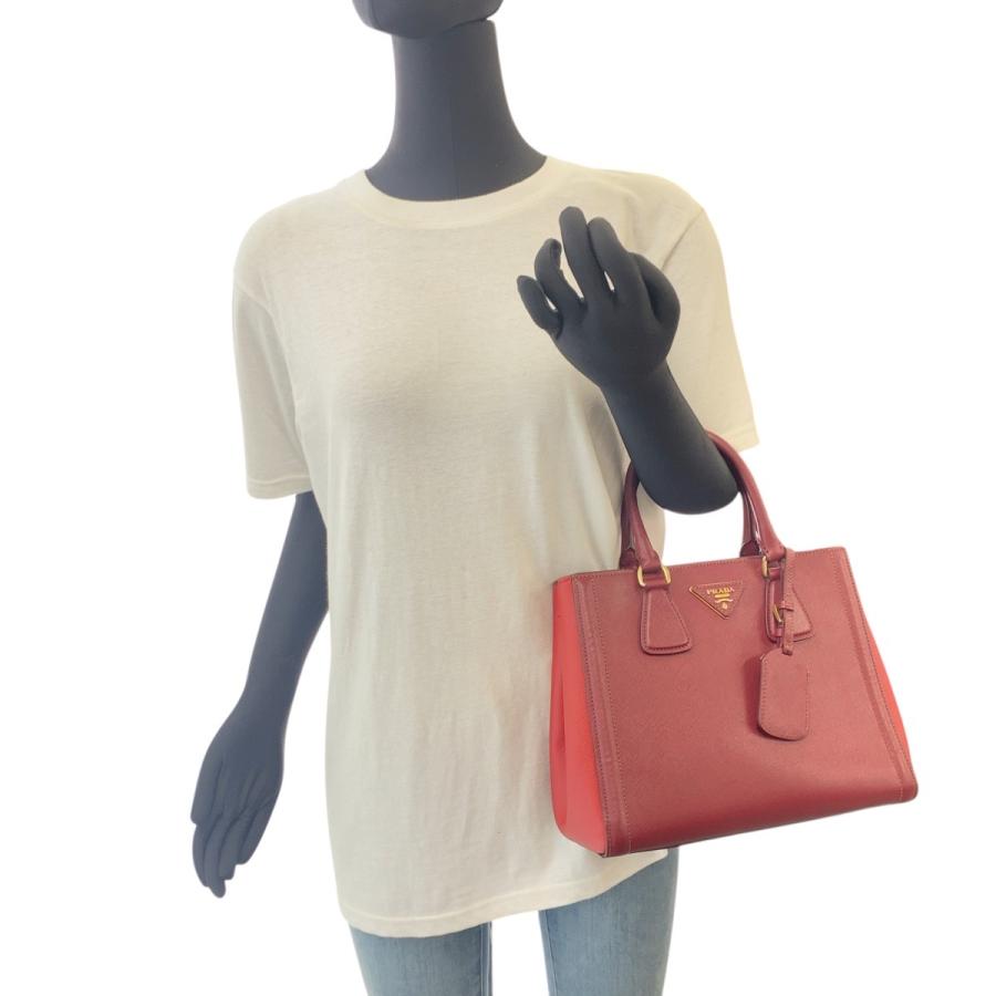 PRADA プラダ サフィアーノ 三角ロゴプレート レッド ワインレッド