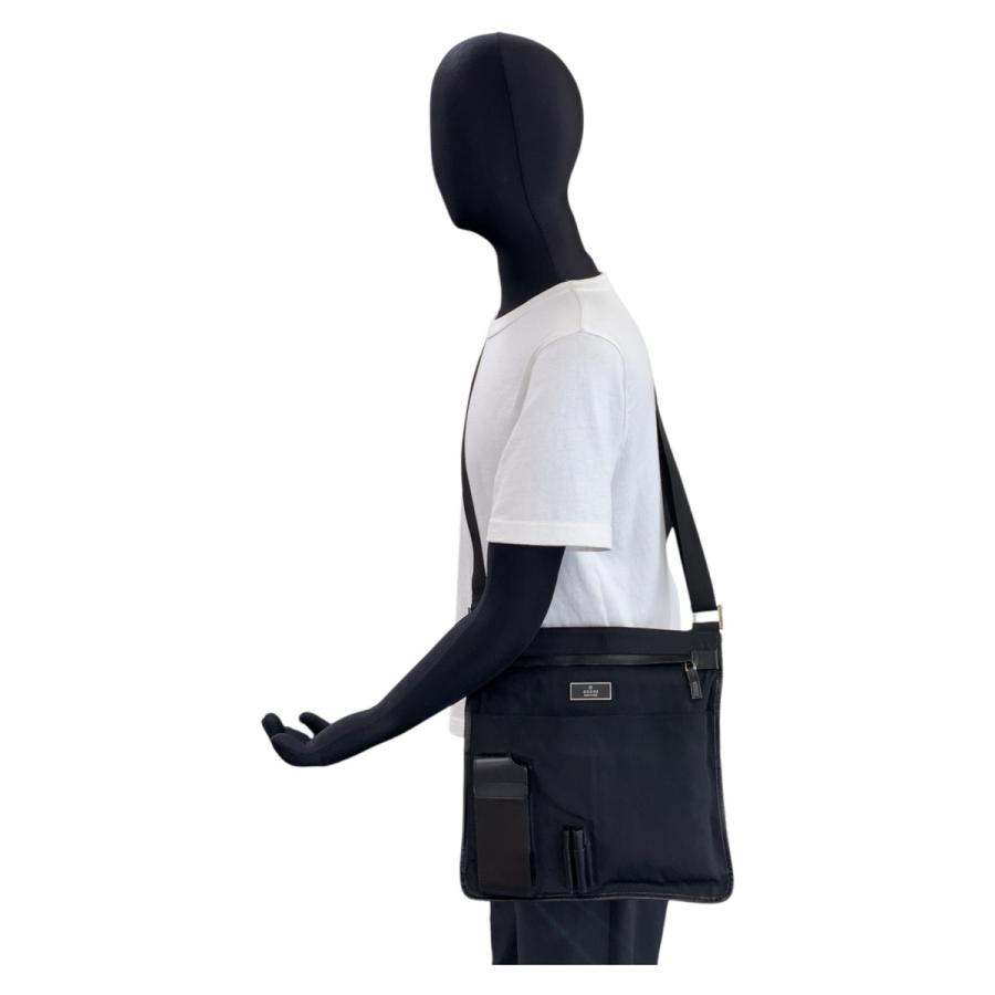 GUCCI メッセンジャーバッグ　ナイロン　レザー　ブラック　シルバー金具 GUCCI（グッチ） ブラック 黒 シルバー金具 ナイロン/レザー 019 0335