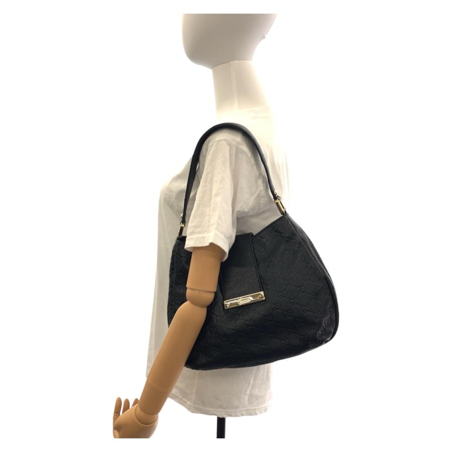 GUCCI（グッチ） 美品 グッチシマ ブラック 黒 ゴールド金具 レザー