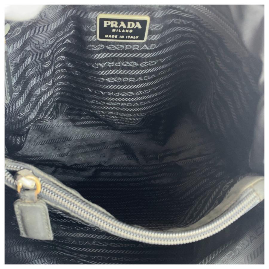 PRADA（プラダ） テスート 三角ロゴプレート ブラック 黒 シルバー金具
