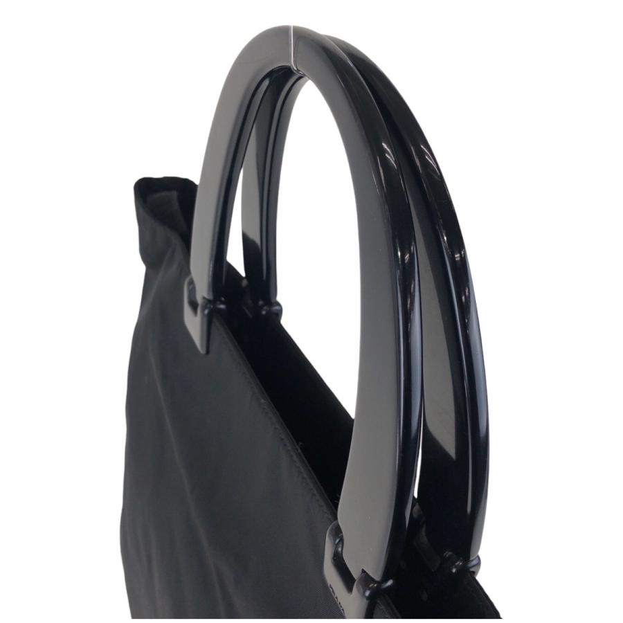 【極美品✨】プラダ トートバッグ　肩掛け　テスートナイロン　三角ロゴ　黒 美品 プラダ トートバッグ 三角ロゴ 肩掛け テスートナイロン