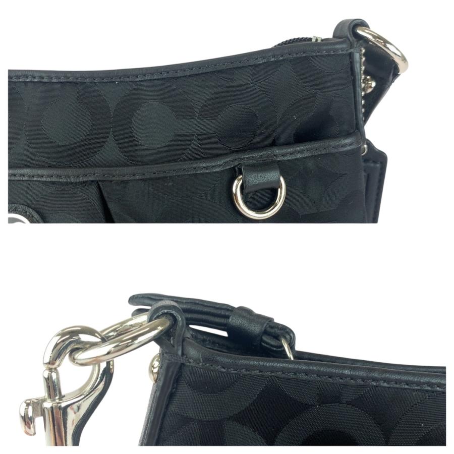 COACH（コーチ） 美品 オプアート ブラック 黒 シルバー金具 ナイロン 
