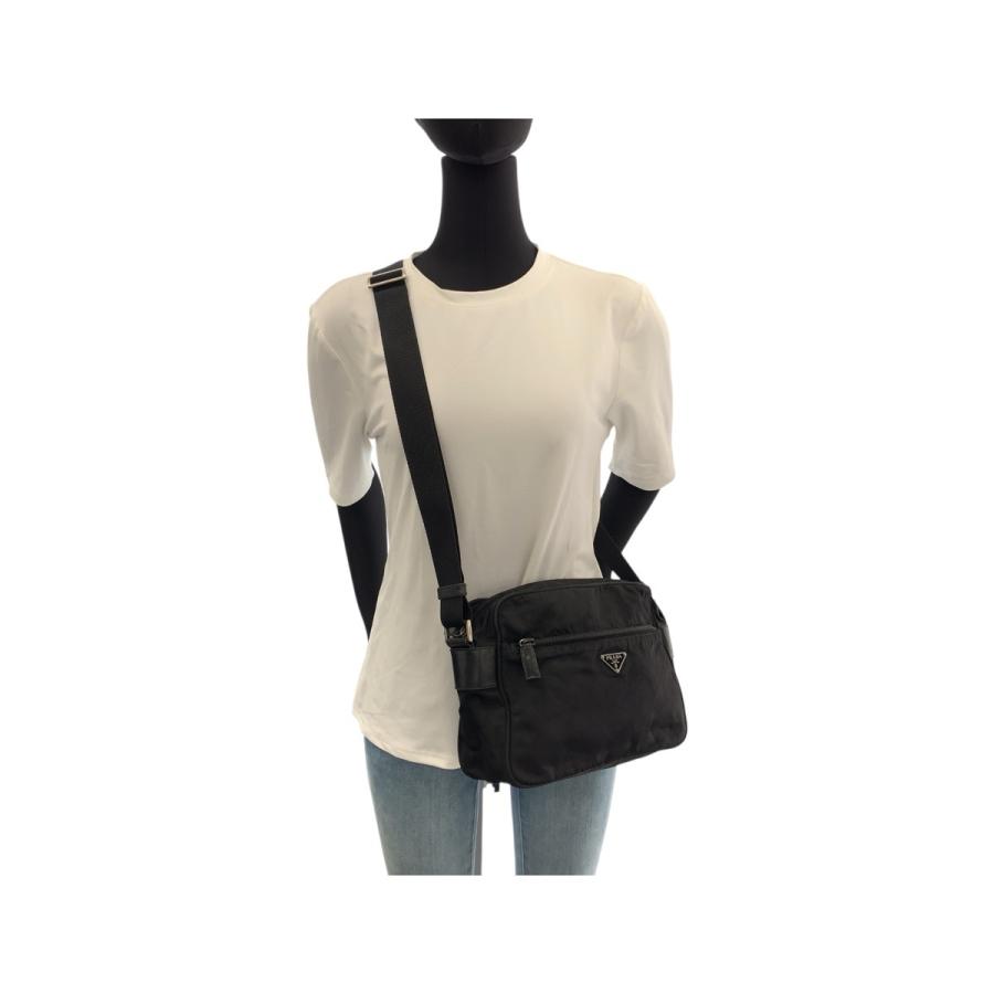 PRADA（プラダ） テスート 三角ロゴプレート ブラック 黒 シルバー金具