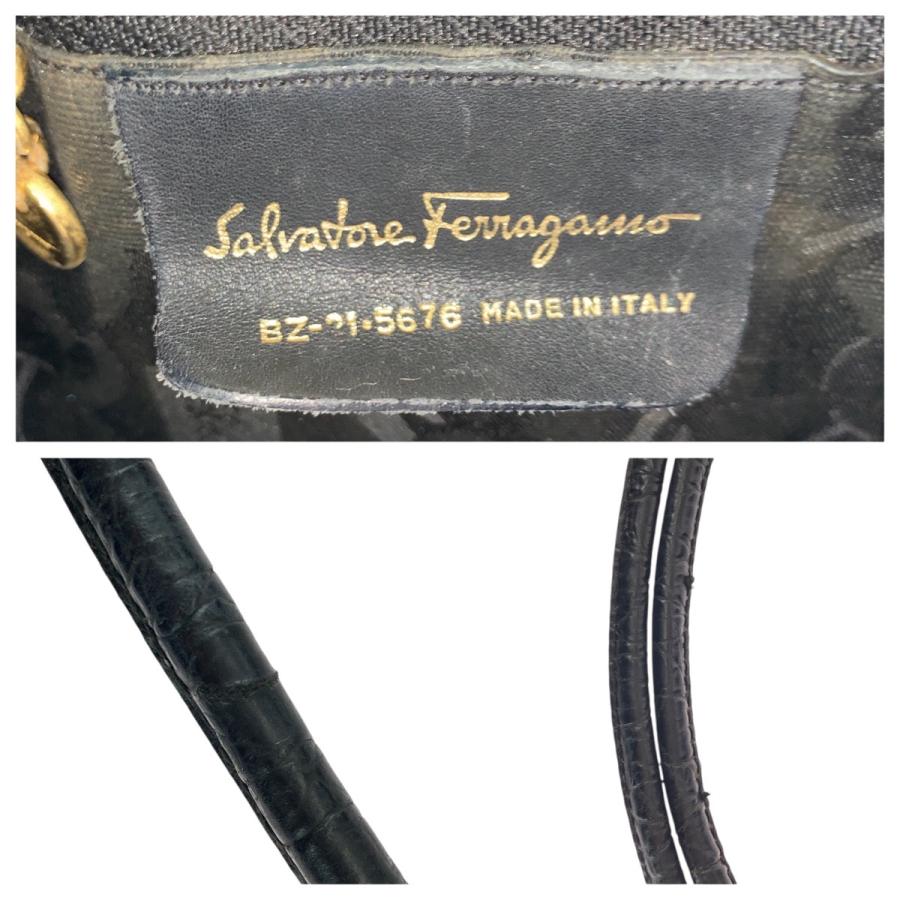 美品 Salvatore Ferragamo サルヴァトーレフェラガモ ヴァラ 型押し ブラック 黒 ゴールド金具 レザー リュック・デイパック 505437