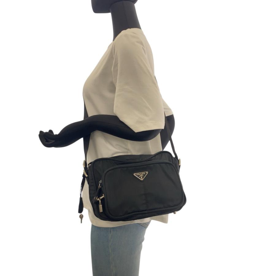 【極美品】プラダ ナイロン メッセンジャー ショルダーバッグ ブラック 三角ロゴ PRADA（プラダ） 美品 テスート 三角ロゴプレート ブラック 黒