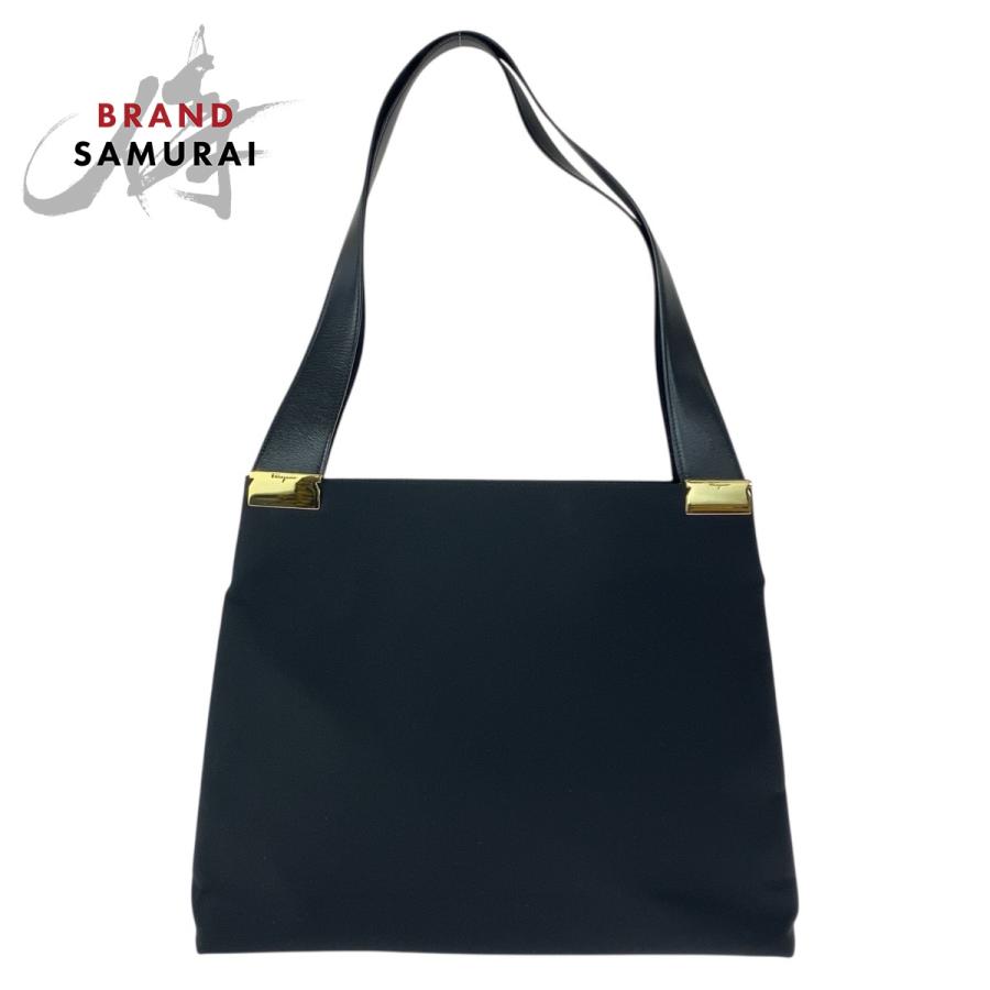 美品 Salvatore Ferragamo サルヴァトーレフェラガモ ブラック 黒