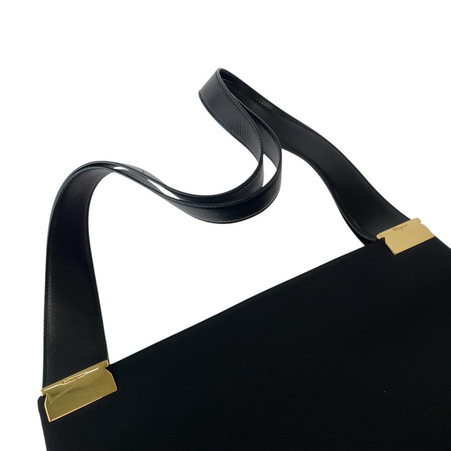 美品 Salvatore Ferragamo サルヴァトーレフェラガモ ブラック 黒