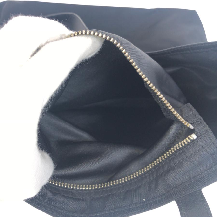 PRADA（プラダ） 美品 テスート サフィアーノ 三角ロゴプレート