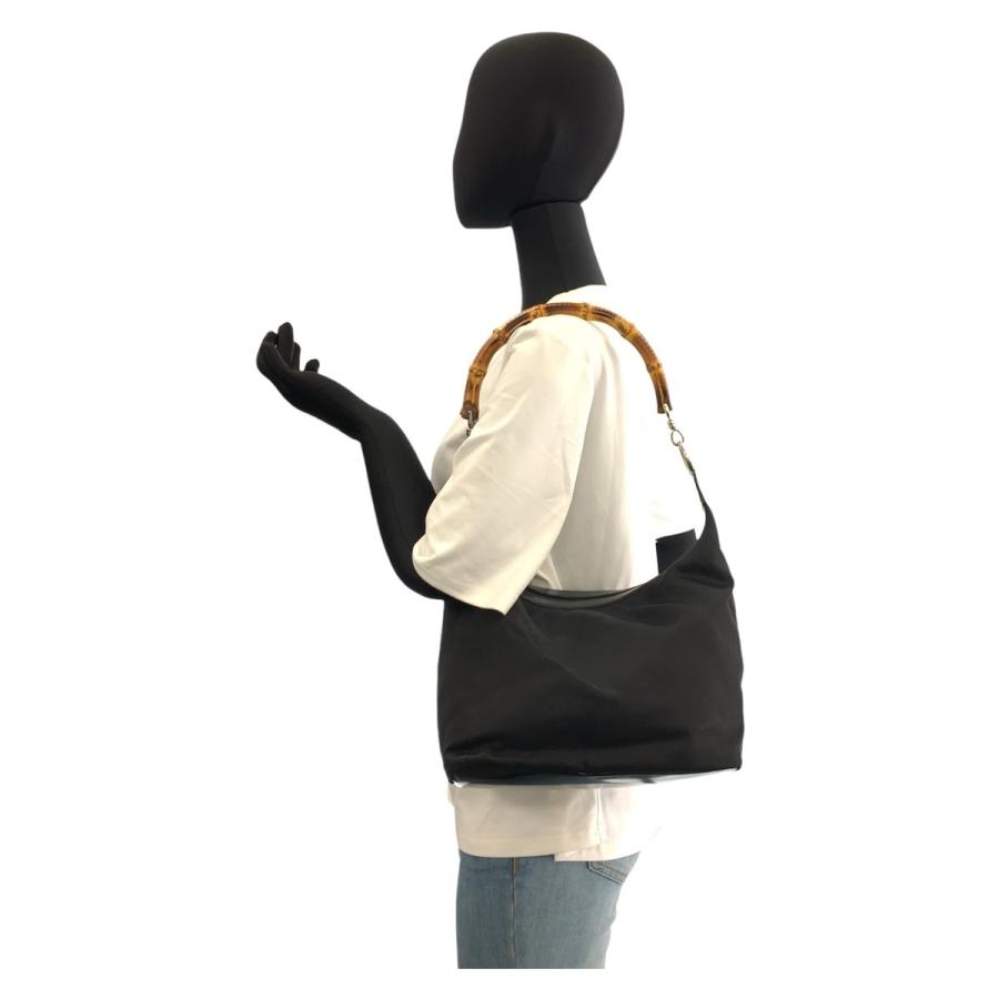 美品 GUCCI グッチ バンブー ブラック 黒 シルバー金具 ナイロン 000 2214 0531 ショルダーバッグ レディース 505810 【中古】 GUCCI（グッチ） 美品 バンブー ブラック 黒 シルバー金具 ナイロン