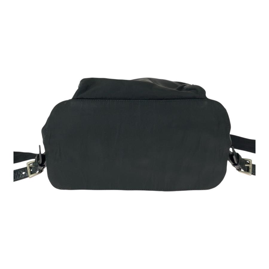 PRADA（プラダ） 美品 テスート 三角ロゴプレート ブラック 黒